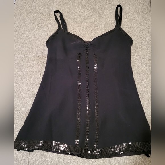 Express black silk tank top w/ black sequin detail - Xsmall - EUC - Picture 3 of 12